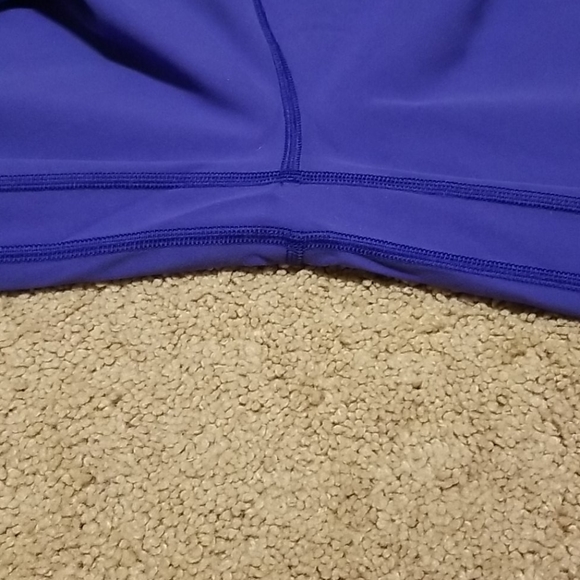 SOLD Lululemon align MORROCAN BLUE crops sz 8 - Picture 4 of 6